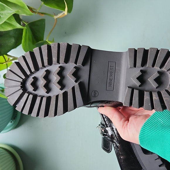 Nine West black loafers - Picture 4 of 6